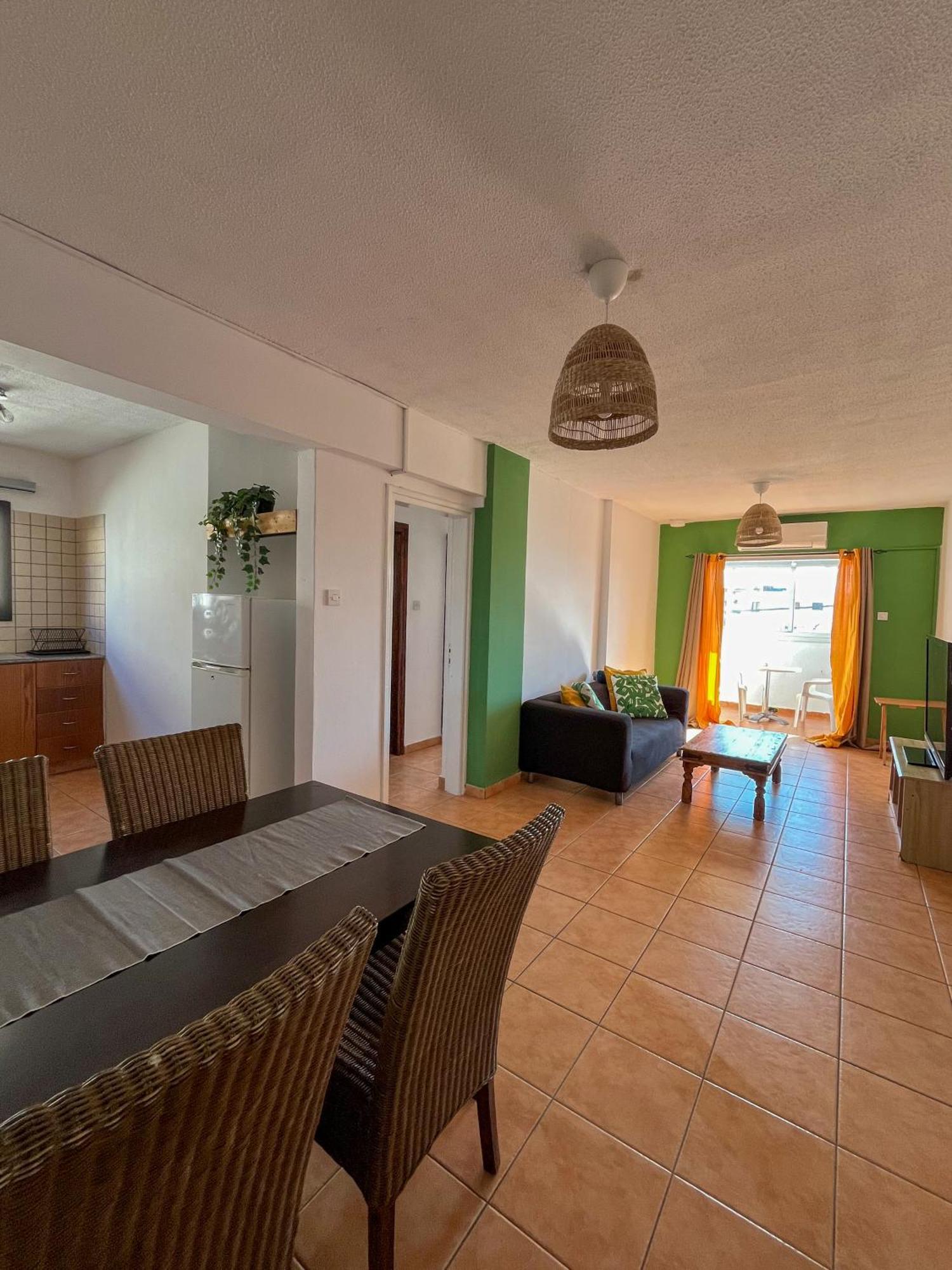 Nissus Urban Vandrarhem Ayia Napa Exteriör bild
